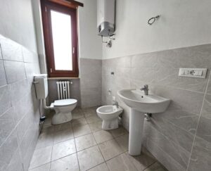 bagno di casa in affitto via duchessa jolanda torino