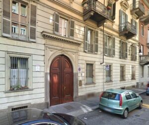 facciata di casa in affitto torino via Beaumont