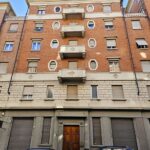 Facciata appartamento in vendita nuda proprieta via Camino 2 Torino