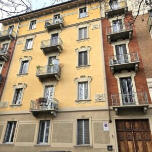 Facciata di casa in affitto torino corso ferrucci